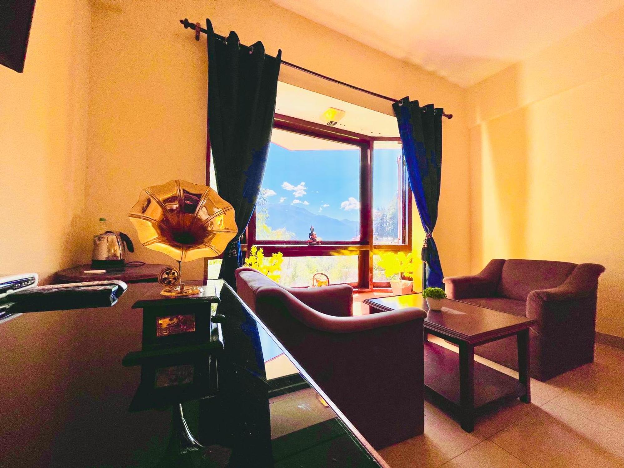 Sagar Resort !! Mountain View ! Luxury Stay ! Family Resort ! Private Parking ! Near Mall Road Manali  Exterior photo