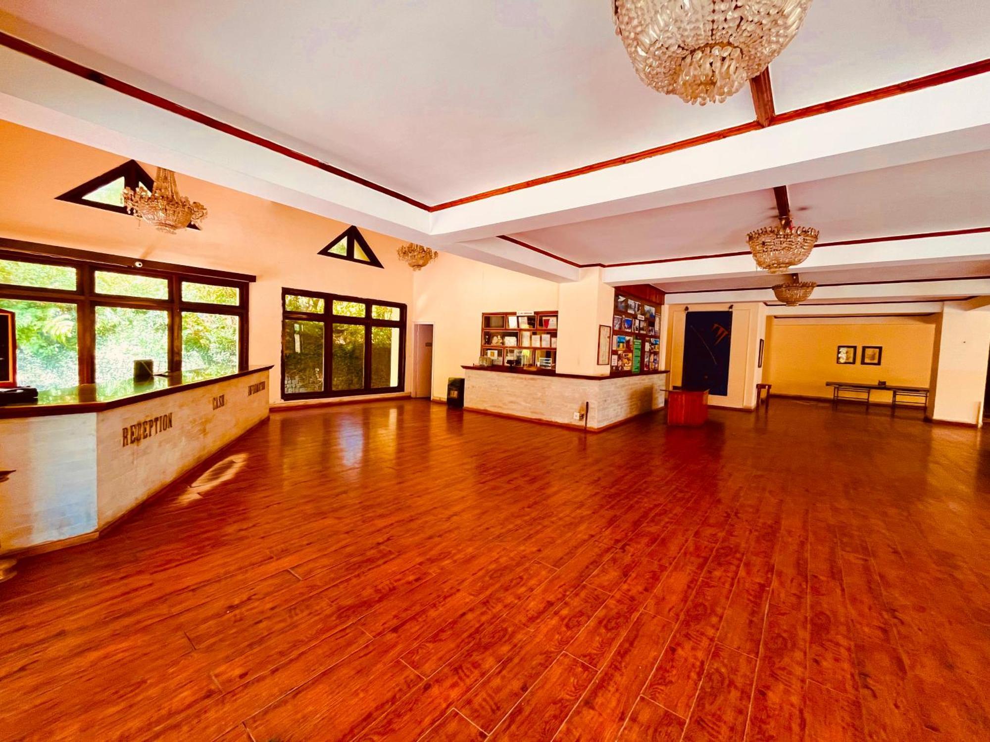Sagar Resort !! Mountain View ! Luxury Stay ! Family Resort ! Private Parking ! Near Mall Road Manali  Exterior photo