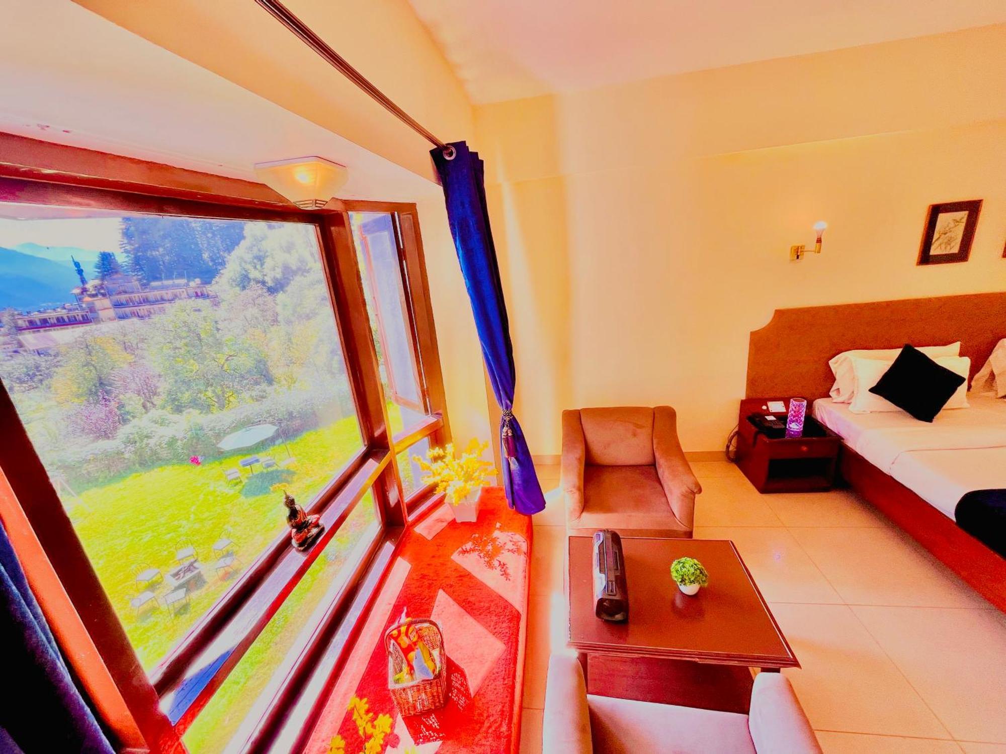 Sagar Resort !! Mountain View ! Luxury Stay ! Family Resort ! Private Parking ! Near Mall Road Manali  Exterior photo